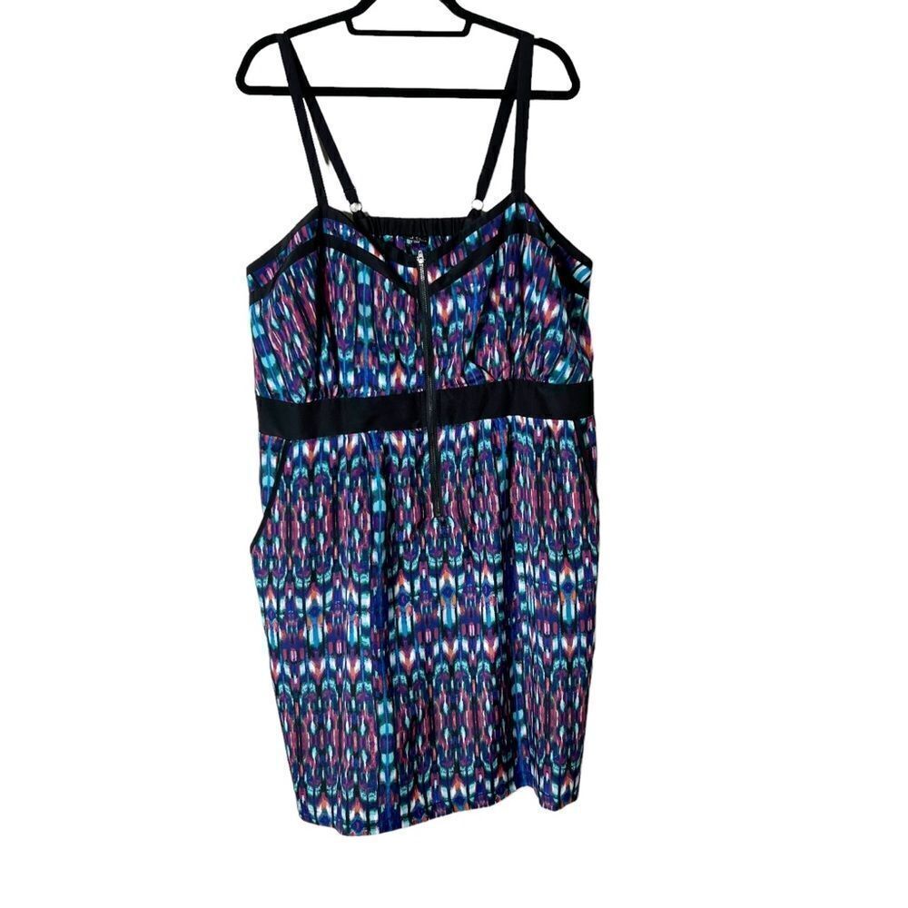City Chic Sleeveless Multicolor 1/2 Front Zip Dress Size XXL